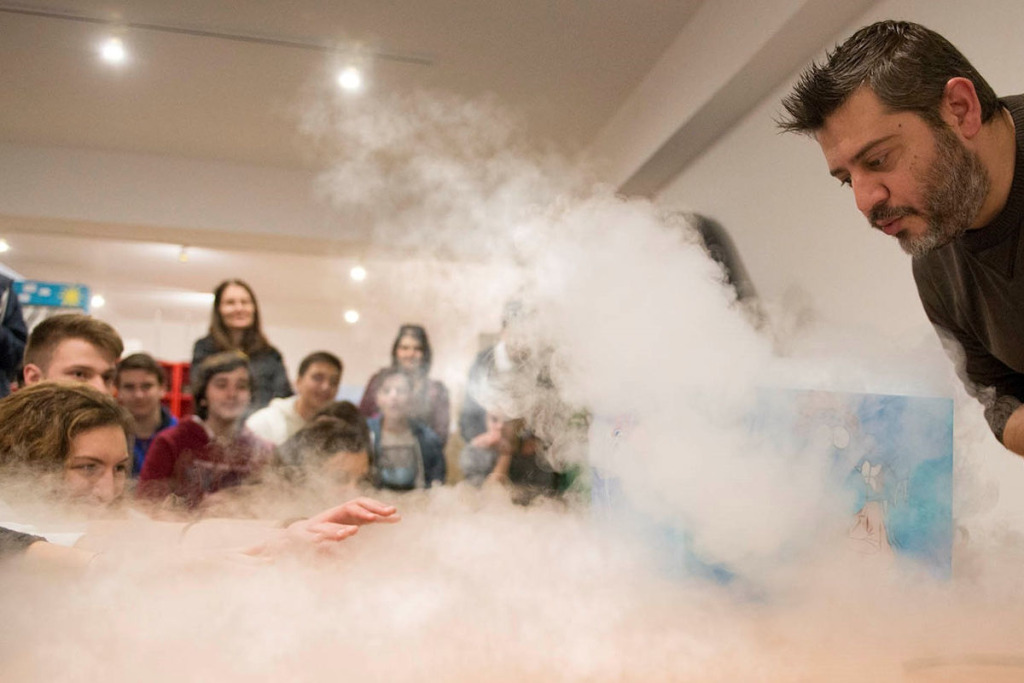 κατασκήνωση πειραμάτων